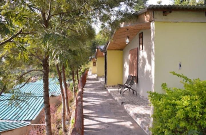 Astraal Resorts And Spa Rishīkesh Rom bilde